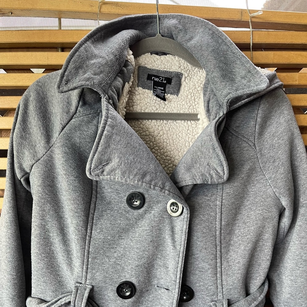 Gray Button Down Cozy Jacket Size XL Junior